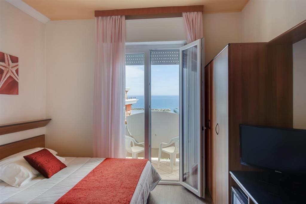 El Cid Campeador Hotel Rimini Exterior photo
