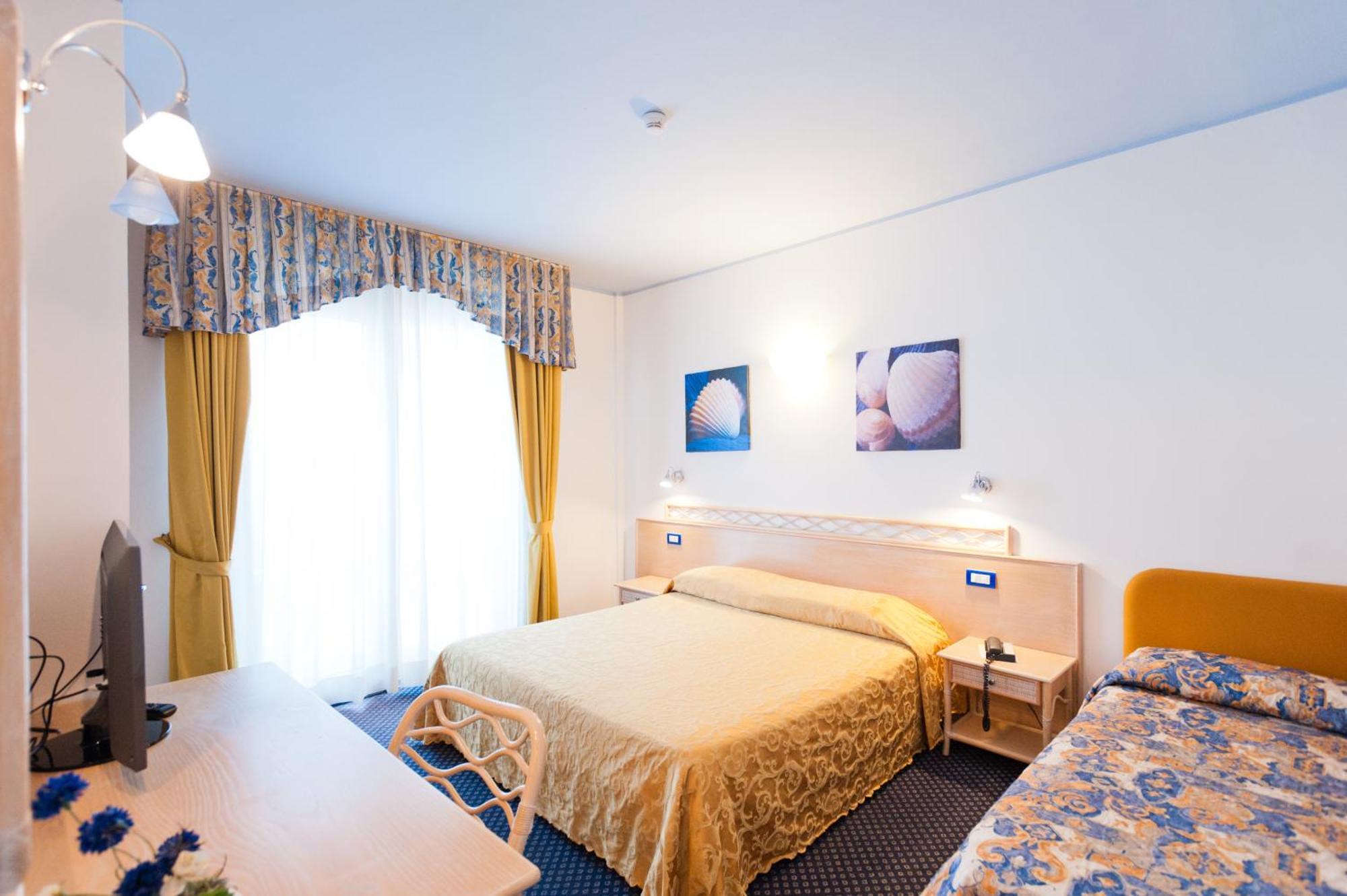 El Cid Campeador Hotel Rimini Exterior photo