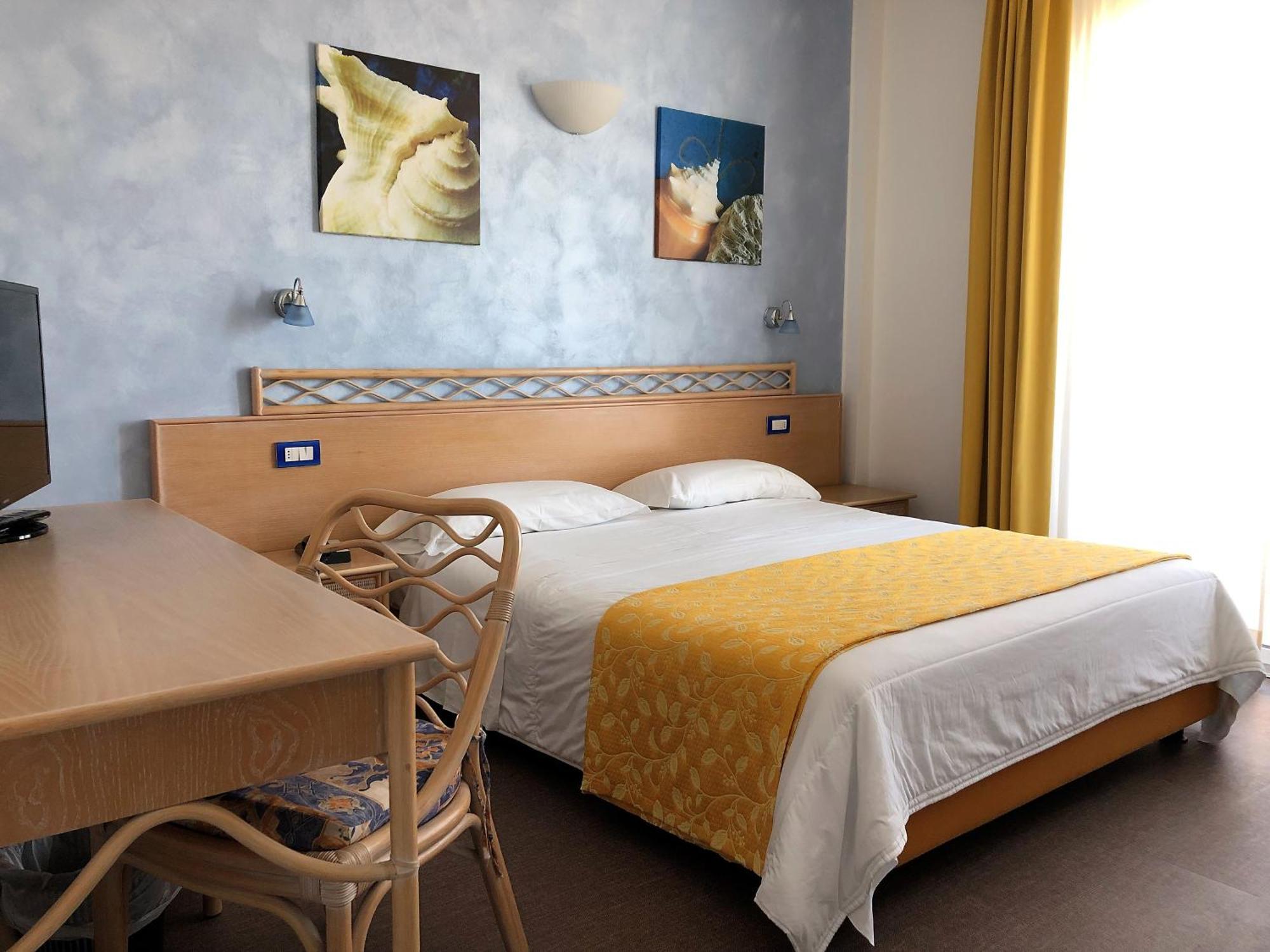 El Cid Campeador Hotel Rimini Exterior photo