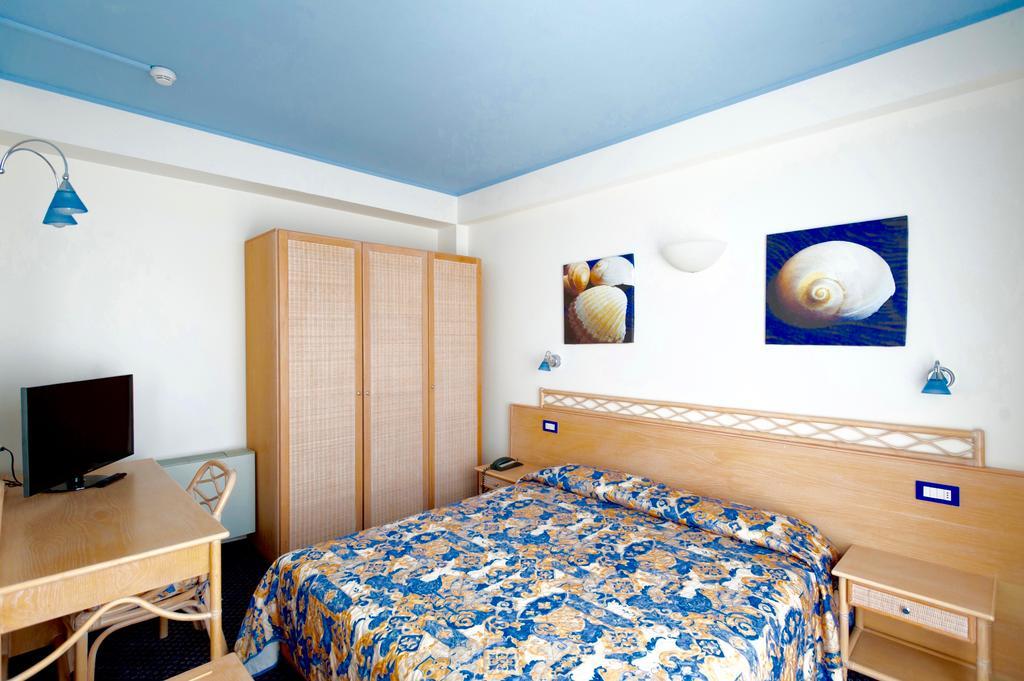 El Cid Campeador Hotel Rimini Exterior photo