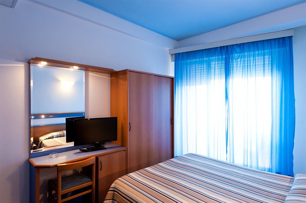El Cid Campeador Hotel Rimini Exterior photo