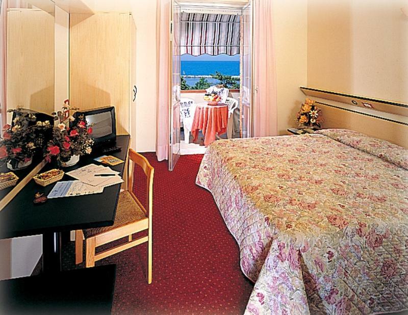 El Cid Campeador Hotel Rimini Exterior photo