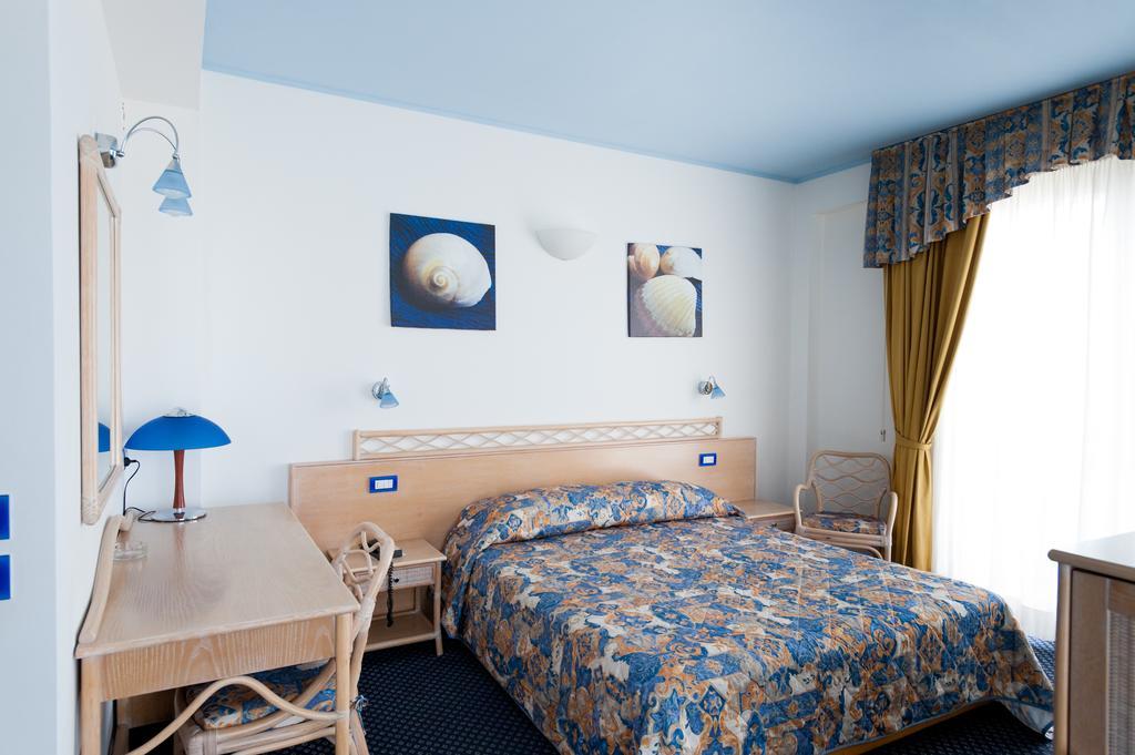 El Cid Campeador Hotel Rimini Exterior photo